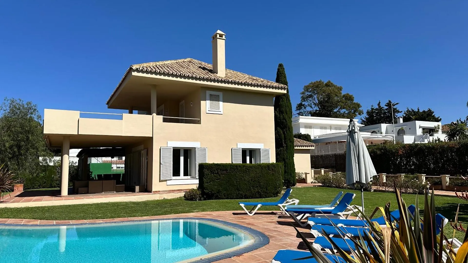 Xpce Artola Playa - Villa De Lujo Con Pista De Padel Privada Y Piscina Marbella Spain