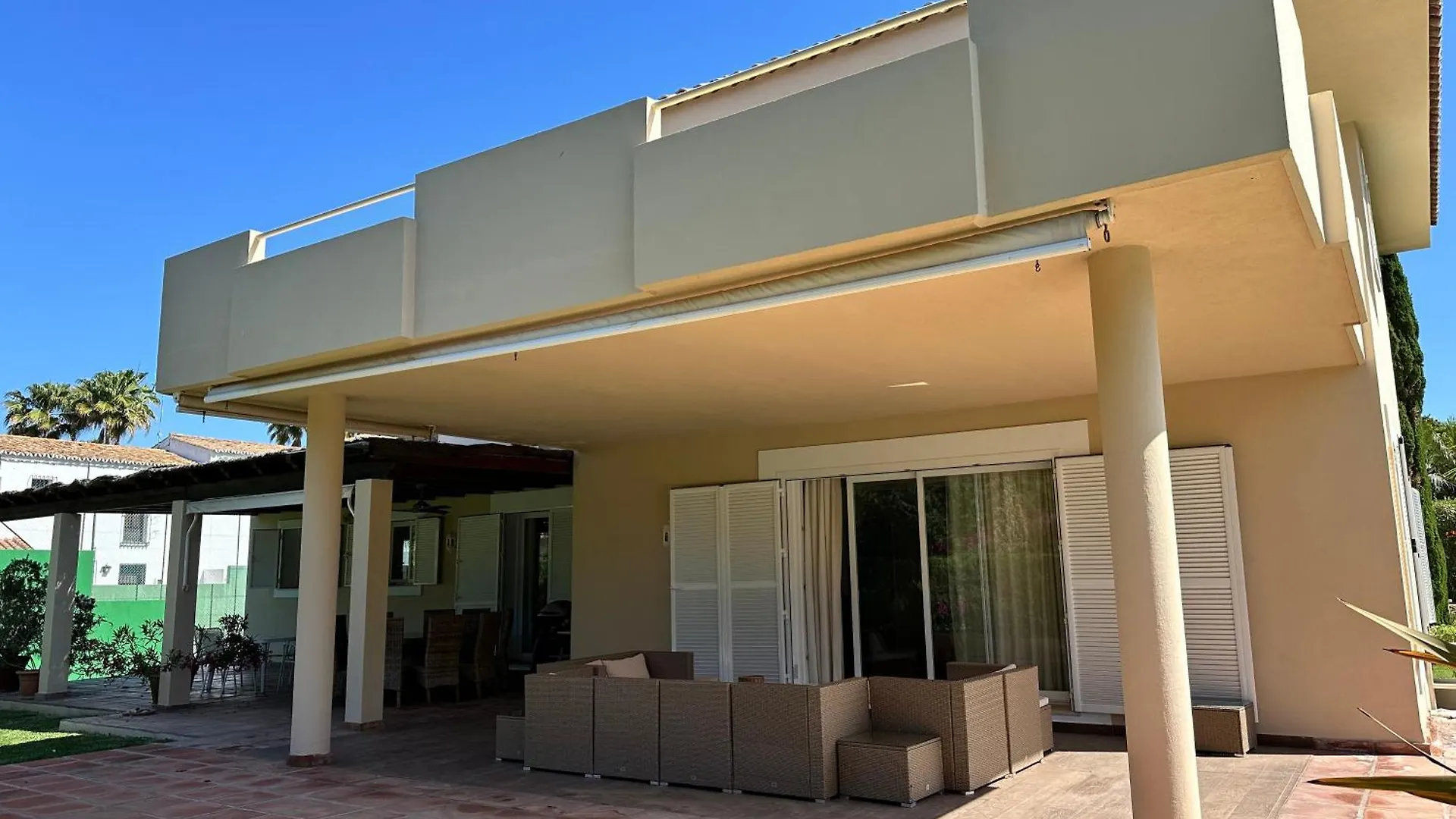 Xpce Artola Playa - Villa De Lujo Con Pista De Padel Privada Y Piscina Marbella