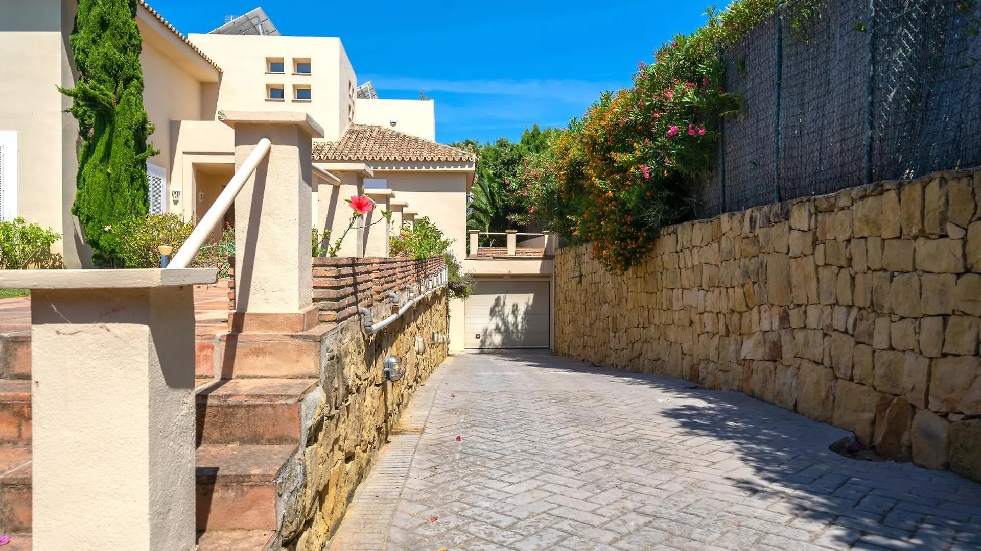 Xpce Artola Playa - Villa De Lujo Con Pista De Padel Privada Y Piscina Marbella Spanien