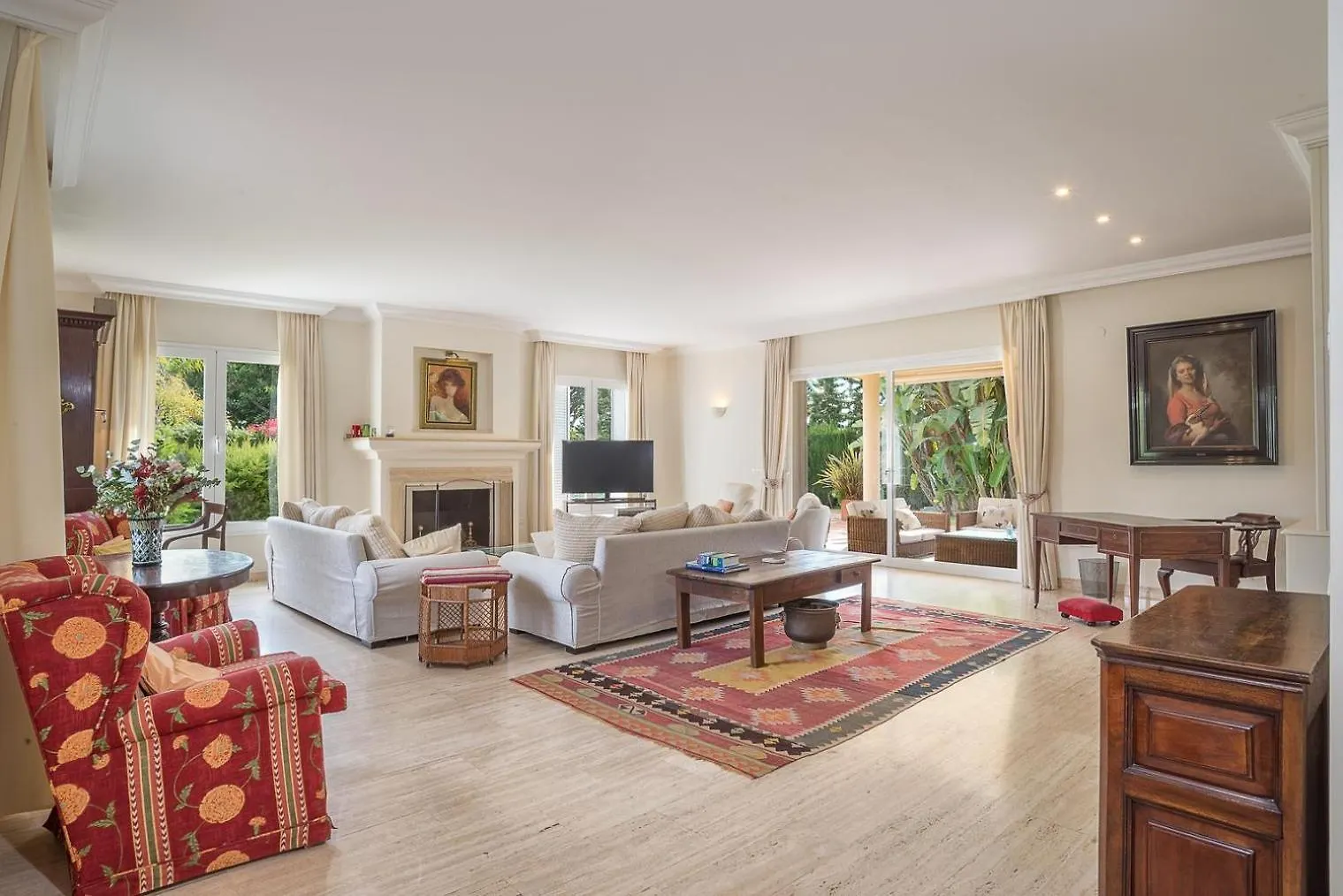 Xpce Artola Playa - Villa De Lujo Con Pista De Padel Privada Y Piscina Marbella 0*,  Spanien