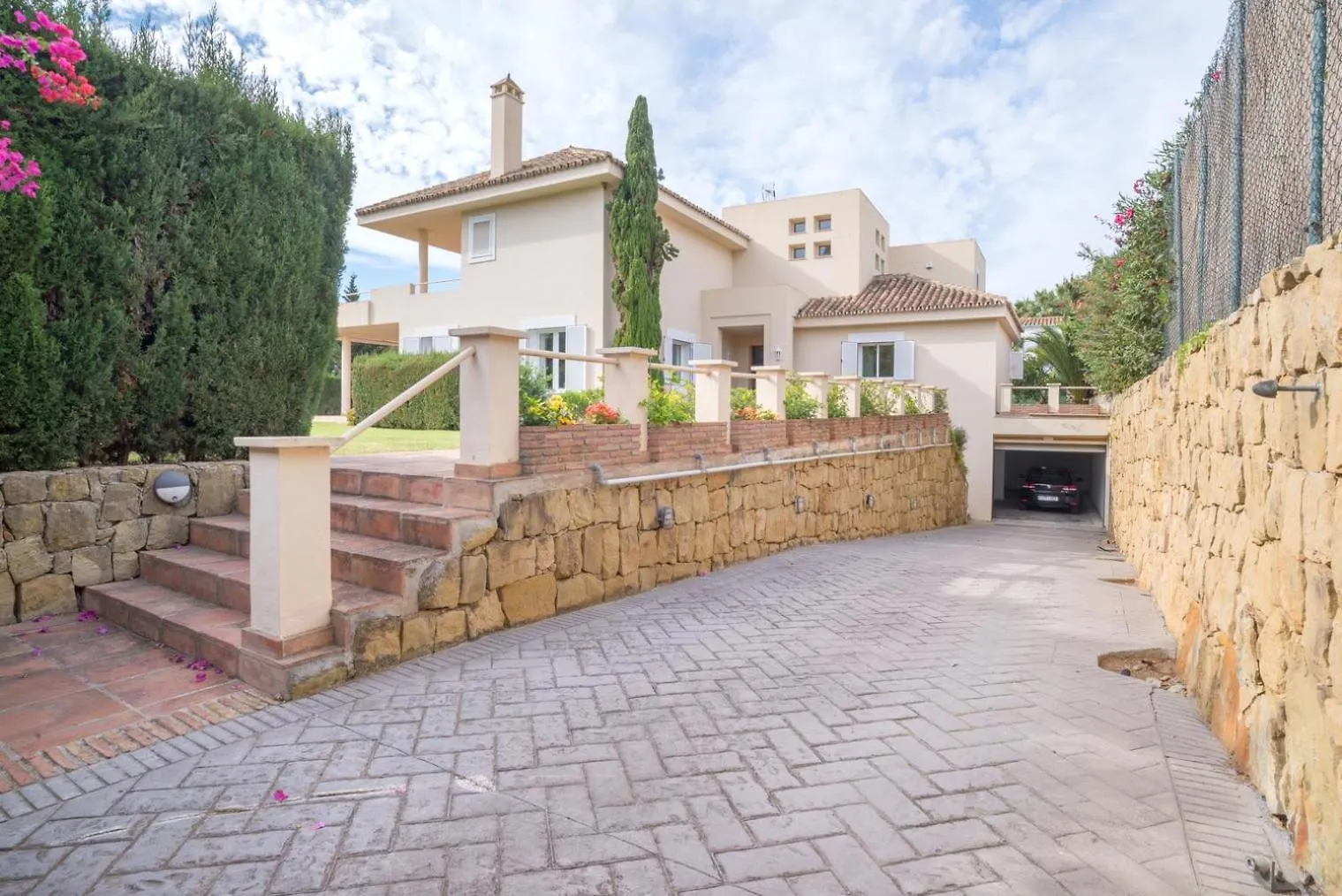 Xpce Artola Playa - Villa De Lujo Con Pista De Padel Privada Y Piscina Marbella
